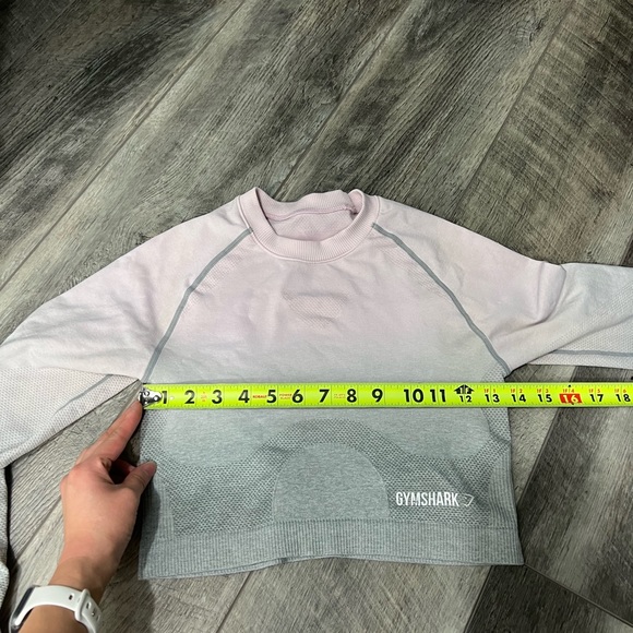 Gymshark Grey Ombre Crop Long Sleeve - Picture 16 of 16